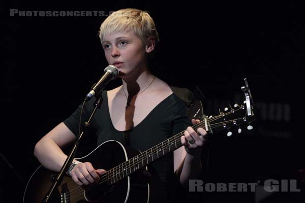 LAURA MARLING - 2008-04-19 - PARIS - La Maroquinerie - Laura Beatrice Marling